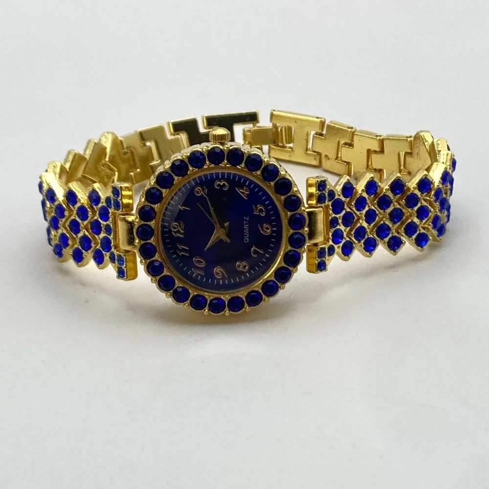 Modern Women's Watch 29mm Gold Tone Blue Crystals Bling Round New Battery 7.25